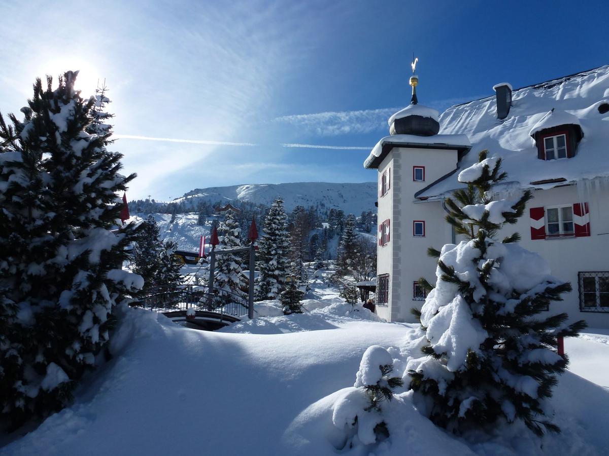 Schlosshotel Seewirt Туррахер-Хёэ Экстерьер фото